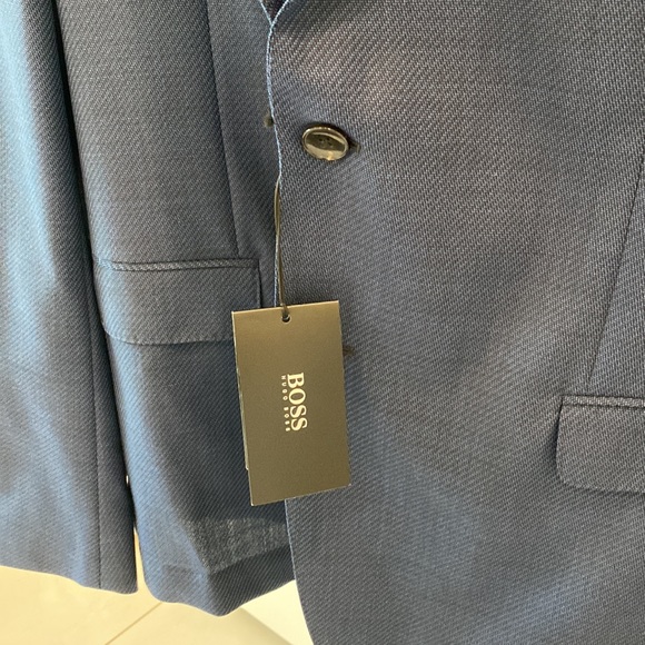 Hugo Boss NWT - Picture 5 of 8